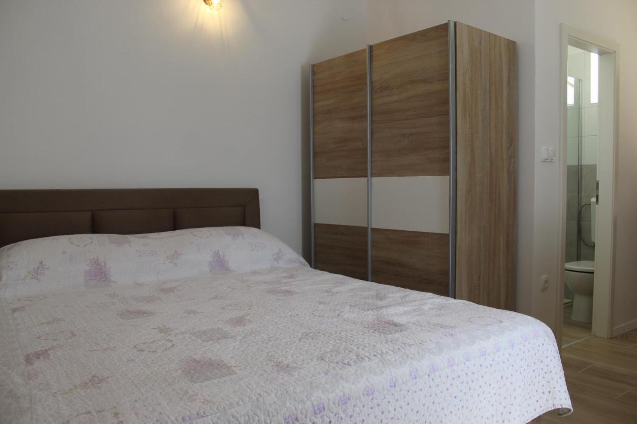 Apartments Kekel Биоград-на-Мору Экстерьер фото