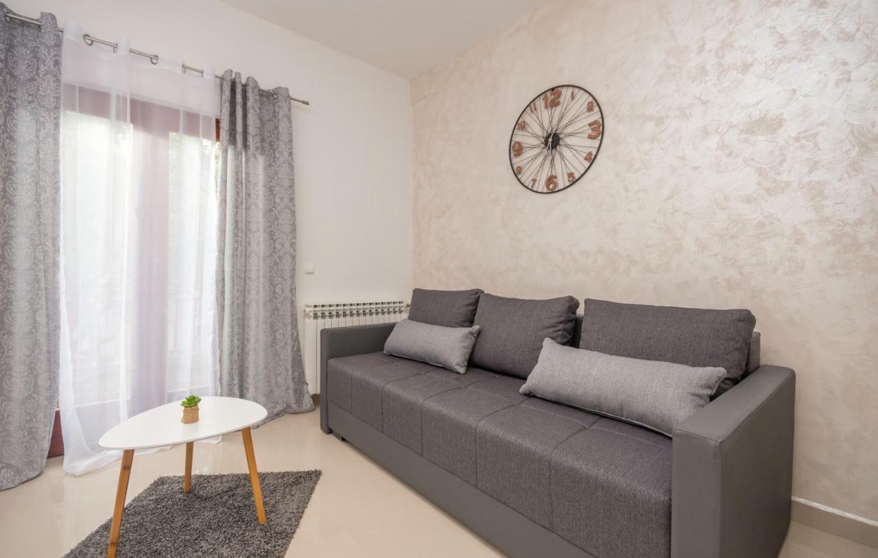 Apartments Kekel Биоград-на-Мору Экстерьер фото