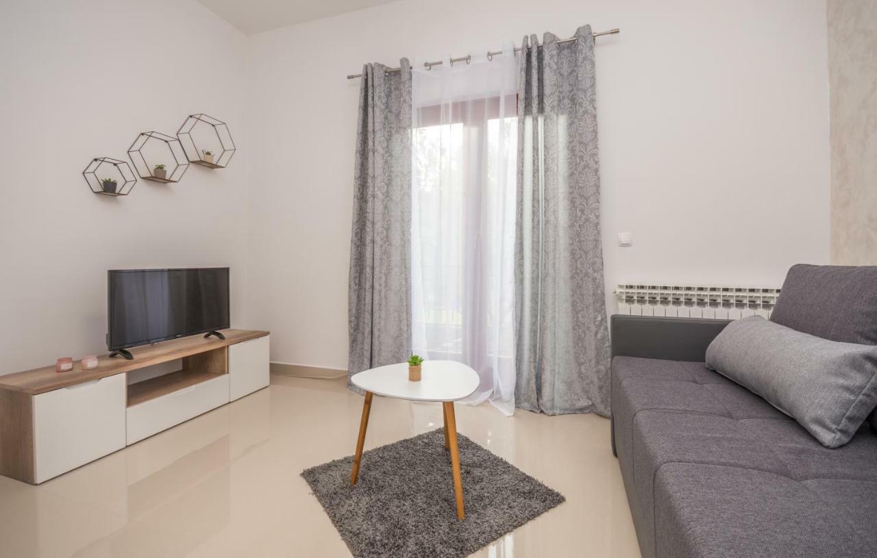 Apartments Kekel Биоград-на-Мору Экстерьер фото